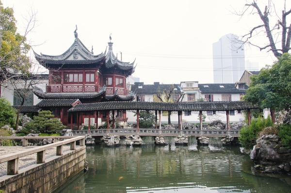 Yu Garden dragon shape paths
